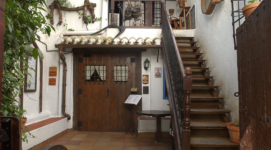 En este momento estás viendo Los mejores bares y restaurantes cerca de Casa Cabot